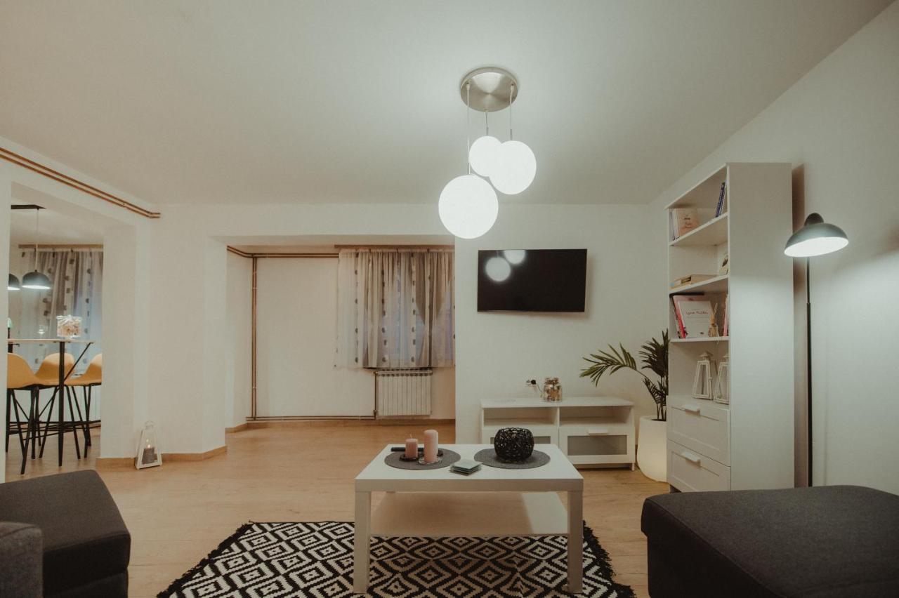 Kucica Apartman Ðakovo Kültér fotó