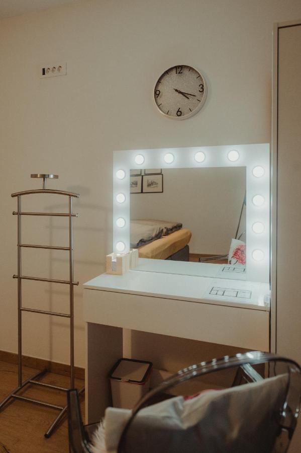 Kucica Apartman Ðakovo Kültér fotó